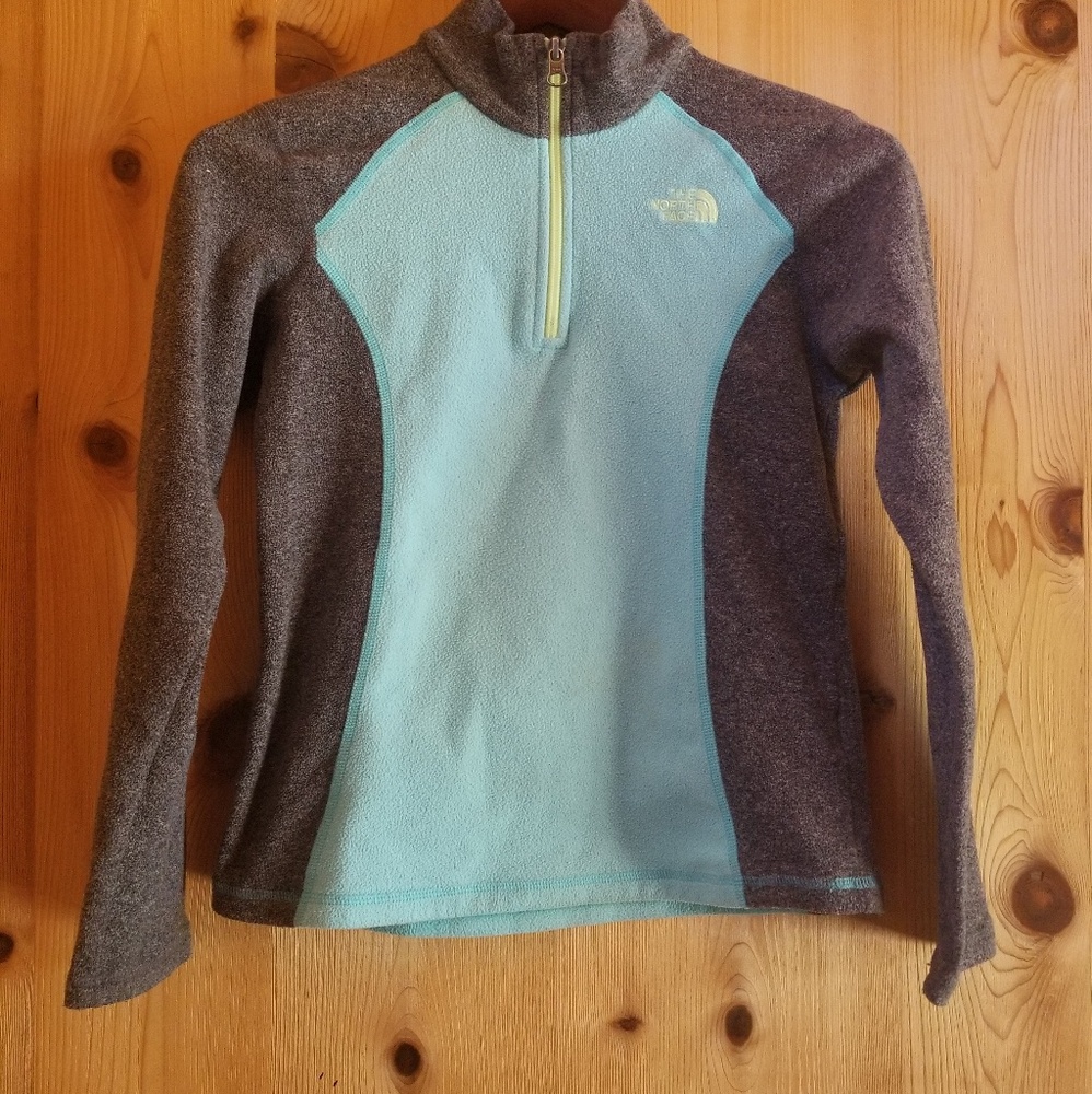 Girls North Face pull over size 10/12